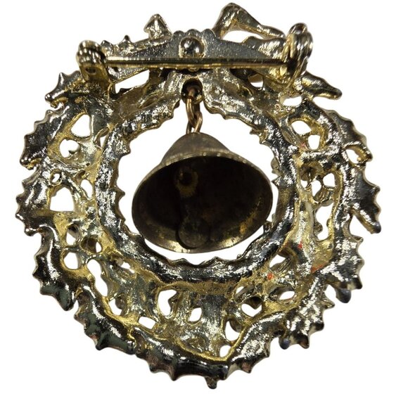 Vtg Gold-Tone Christmas Wreath Brooch Dangling Bell holiday Womens Jewelry - Picture 2 of 3